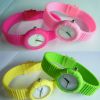 Montre de couleur à aiguilles étanche (lot de 30 pièces)