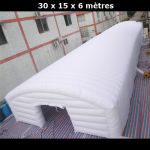 Abri - tente gonflable de 30 x 15 x 6 mètres - Modèle STRGNFA004