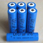Batteries 18650 pour torches leds (bleu) 3.7V 3 Ah (Lot 10 pcs)