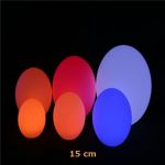 Boule lumineuse multicolore à leds de 15 cm (Lot de 30 pièces)
